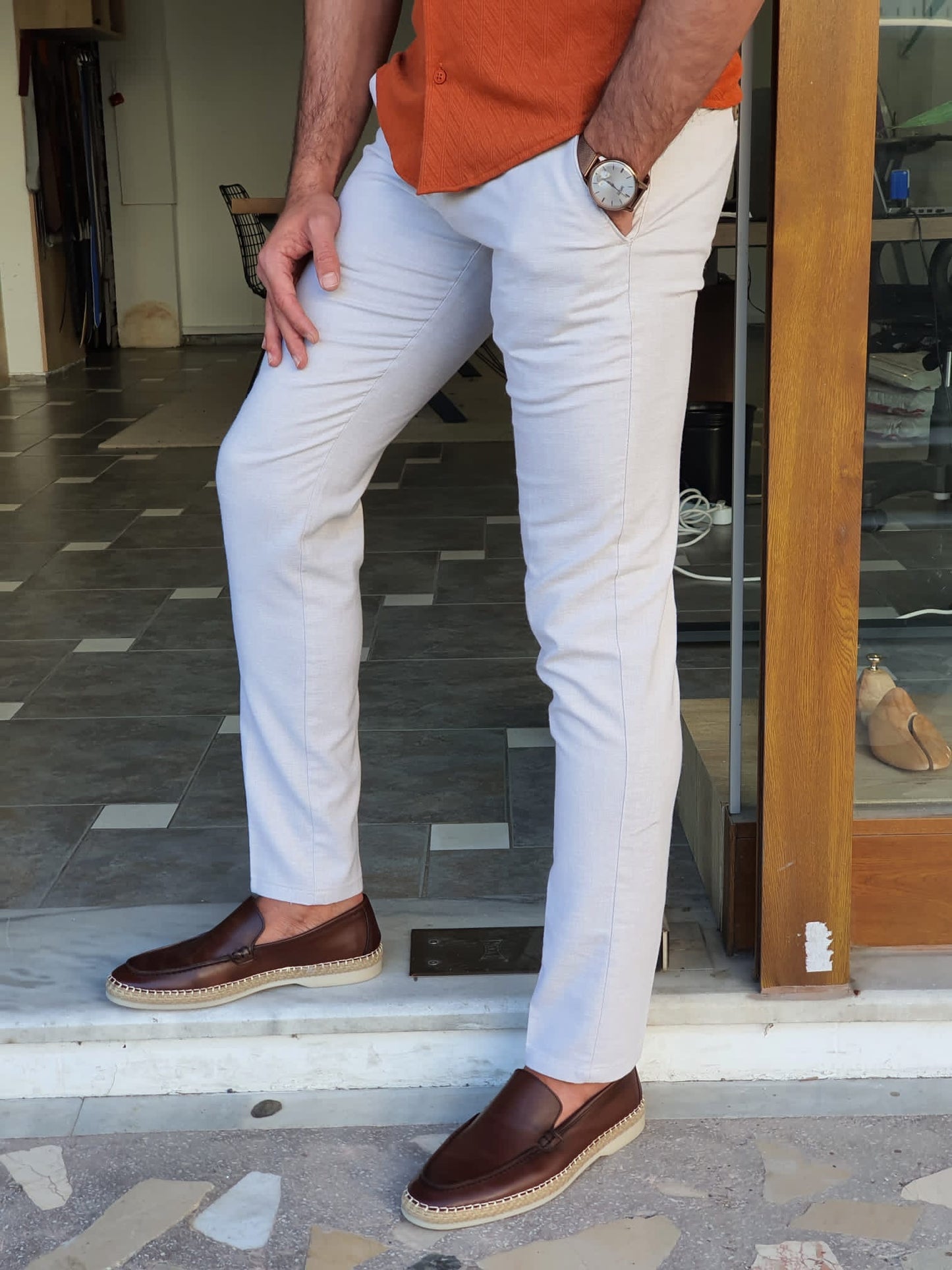 Mantova Beige Slim Fit Cotton Pants for Every Occasion