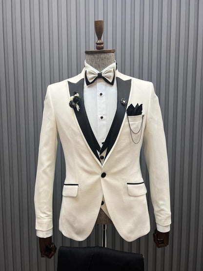 Sorento White Slim Fit Peak Lapel Tuxedo