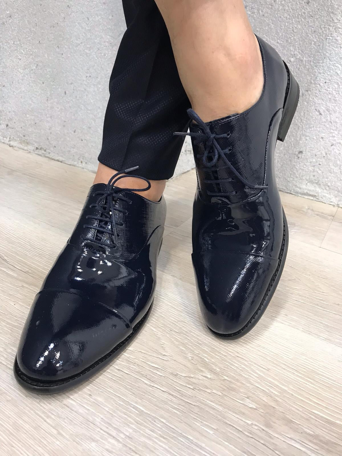 Ferrar Shine Navy Loafer - Elegant Leather Shoes for Any Occasion