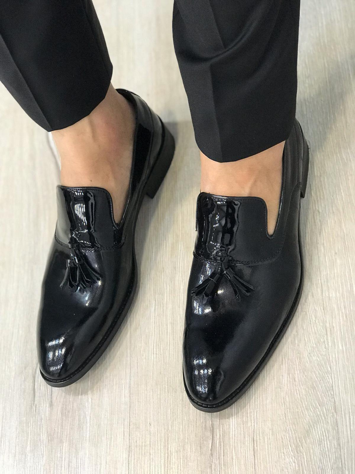 Ferrar Shine Black Loafer - Elegant Leather Footwear for Every Occasion