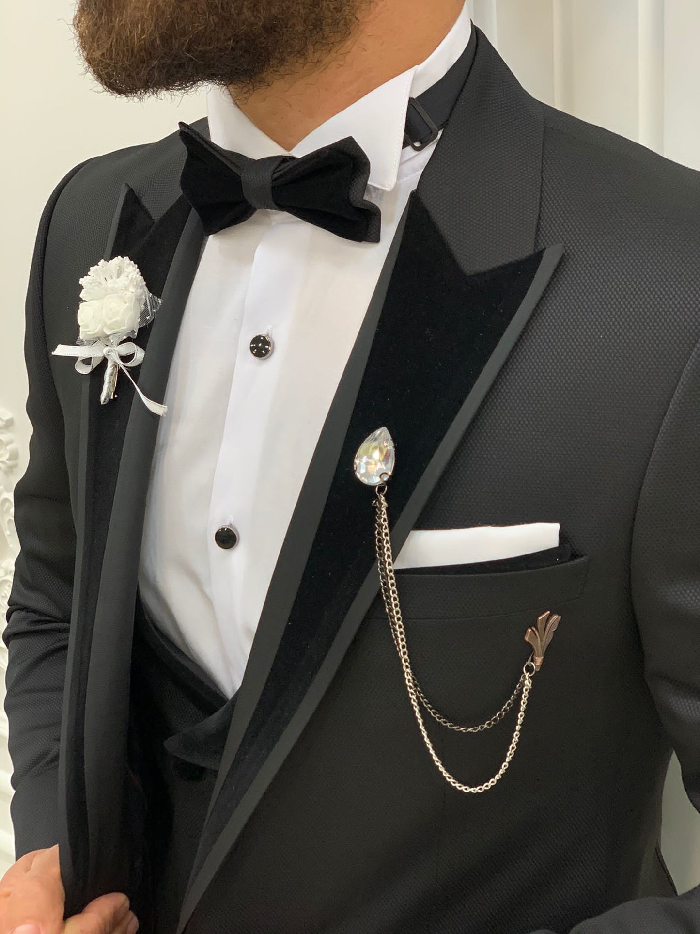 Wilson Black Velvet Shawl Lapel Tuxedo: The Ultimate Formalwear Statement