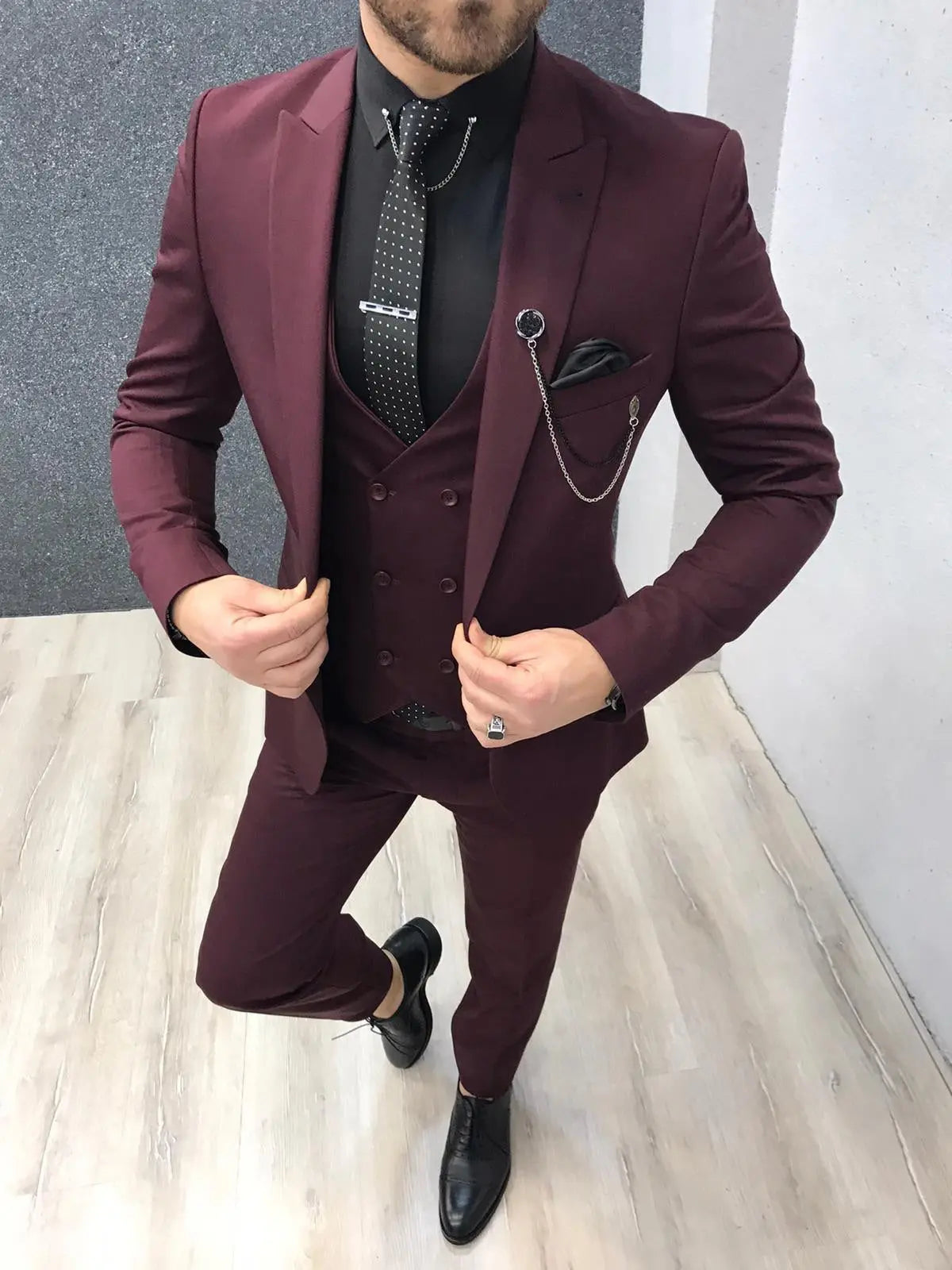 Lancaster Burgundy Slim Fit Suit - Timeless Elegance for Every Occasion brabion