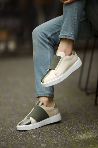Vince Eva Sole Beige Sneakers: Sophisticated Comfort for Every Occasion