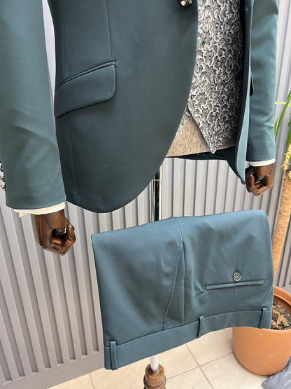Sorento Green Slim Fit Floral Peak Lapel Groom Suit