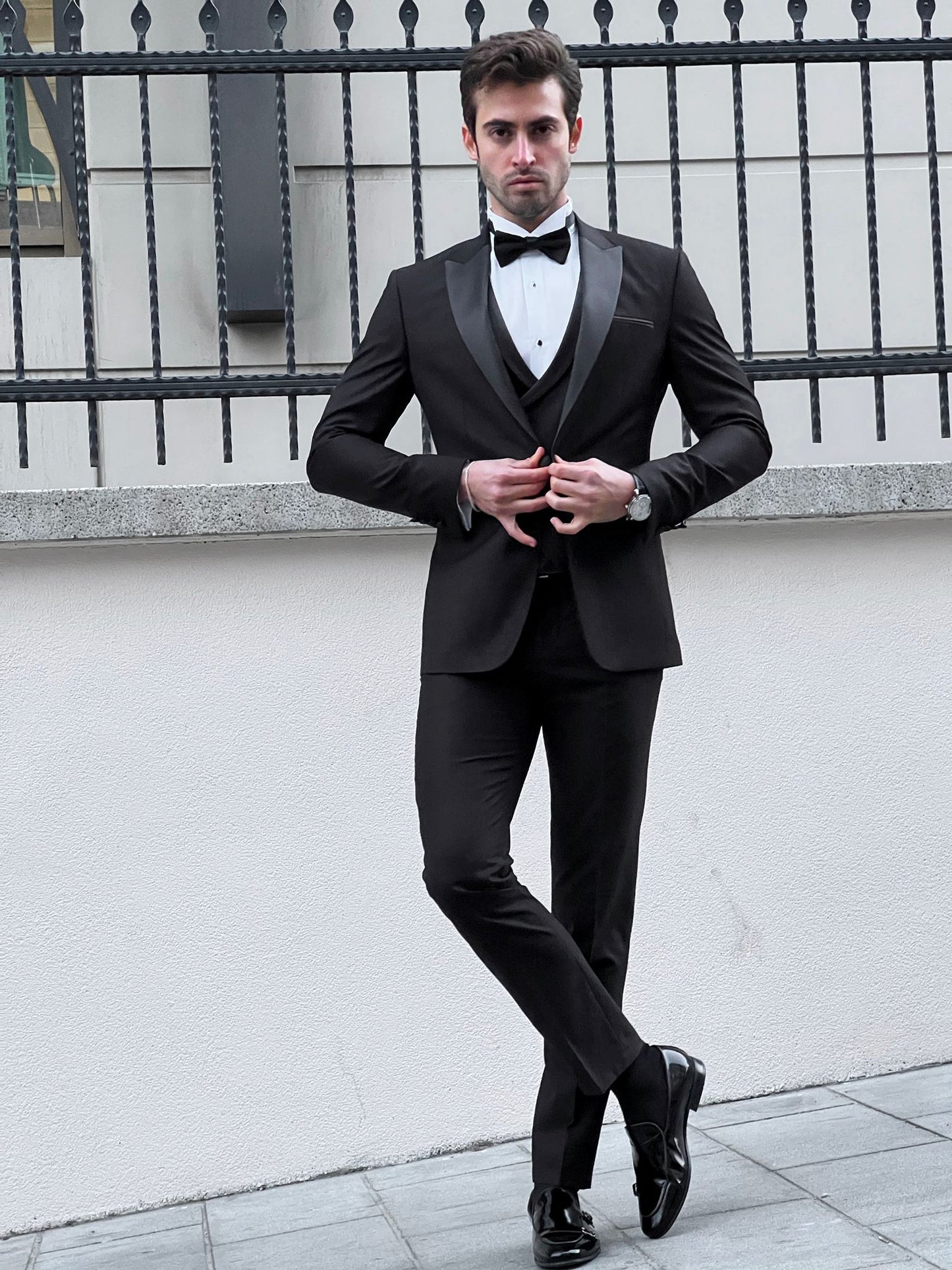 Fabio Black Peak Lapel Slim Fit Tuxedo