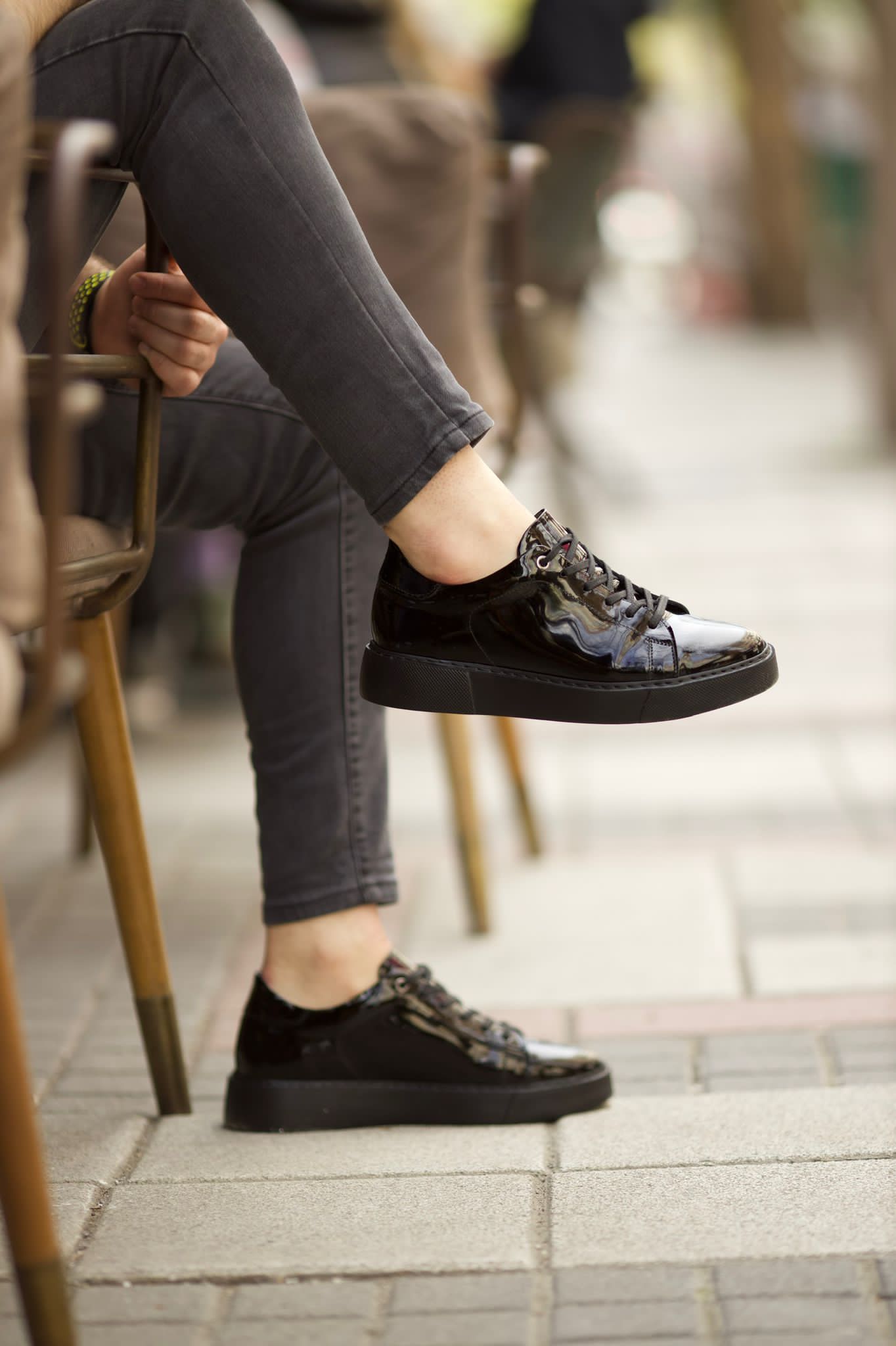 Romeo Eva Sole Glossy Black Leather Sneakers