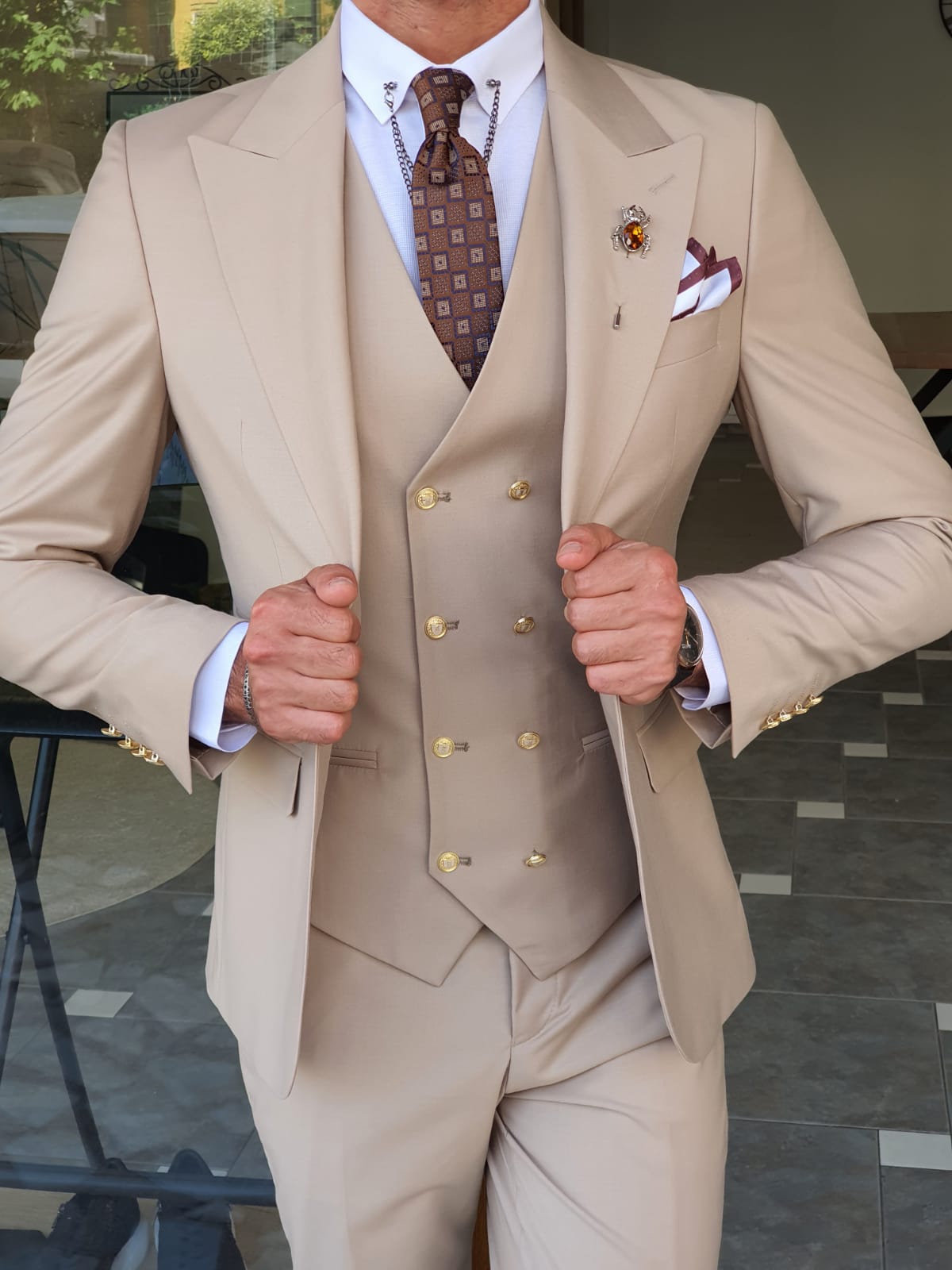 Boston Beige Slim Fit Peak Lapel Wool Suit - Elevate Your Wardrobe
