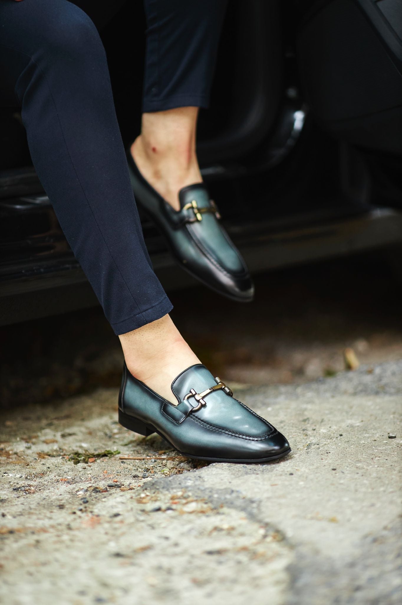Louis Black Special Edition Neolite Buckle Loafer – Ultimate Elegance for Every Occasion
