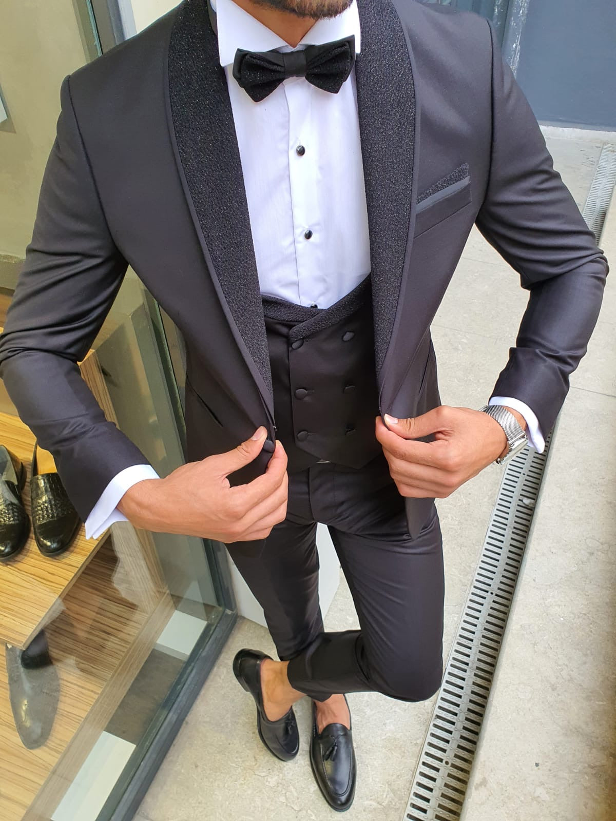 Midvale Black Slim Fit Shawl Lapel Tuxedo