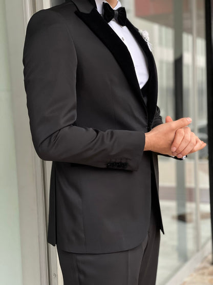 Capel Black Slim Fit Peak Lapel Wool Tuxedo - Elevate Your Formal Wardrobe