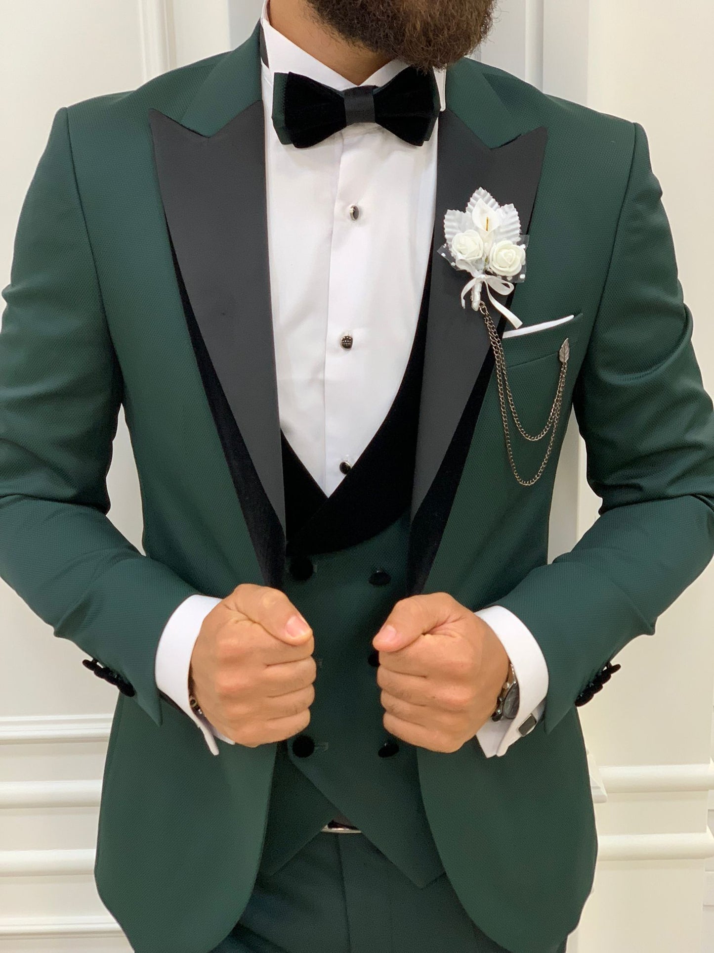 Infinite Green Slim Fit Velvet Peak Lapel Tuxedo