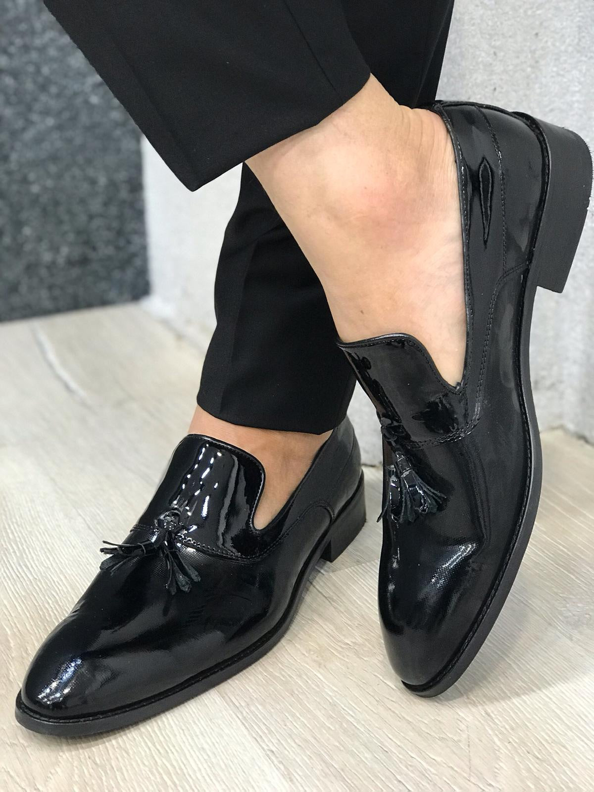 Ferrar Shine Black Loafer - Elegant Leather Footwear for Every Occasion