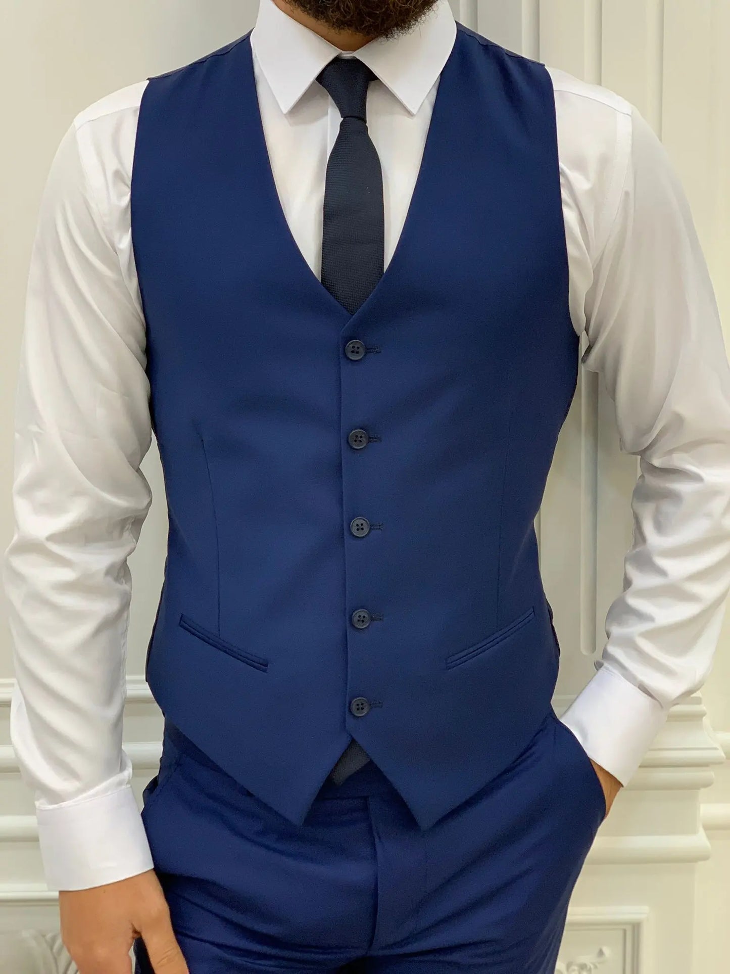 Men's Navy Blue Slim Fit Peak Lapel Suit - The Perfect Choice for Every Occasion BOJONI