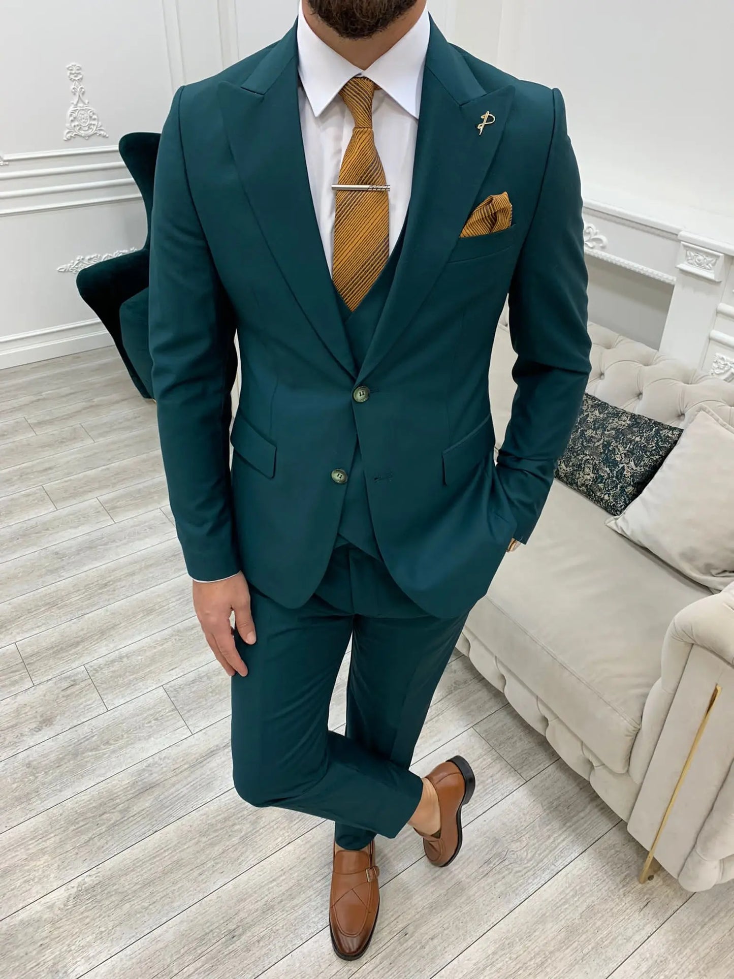 Amato Green Slim Fit Peak Lapel Suit - Versatile Three-Piece Elegance brabion