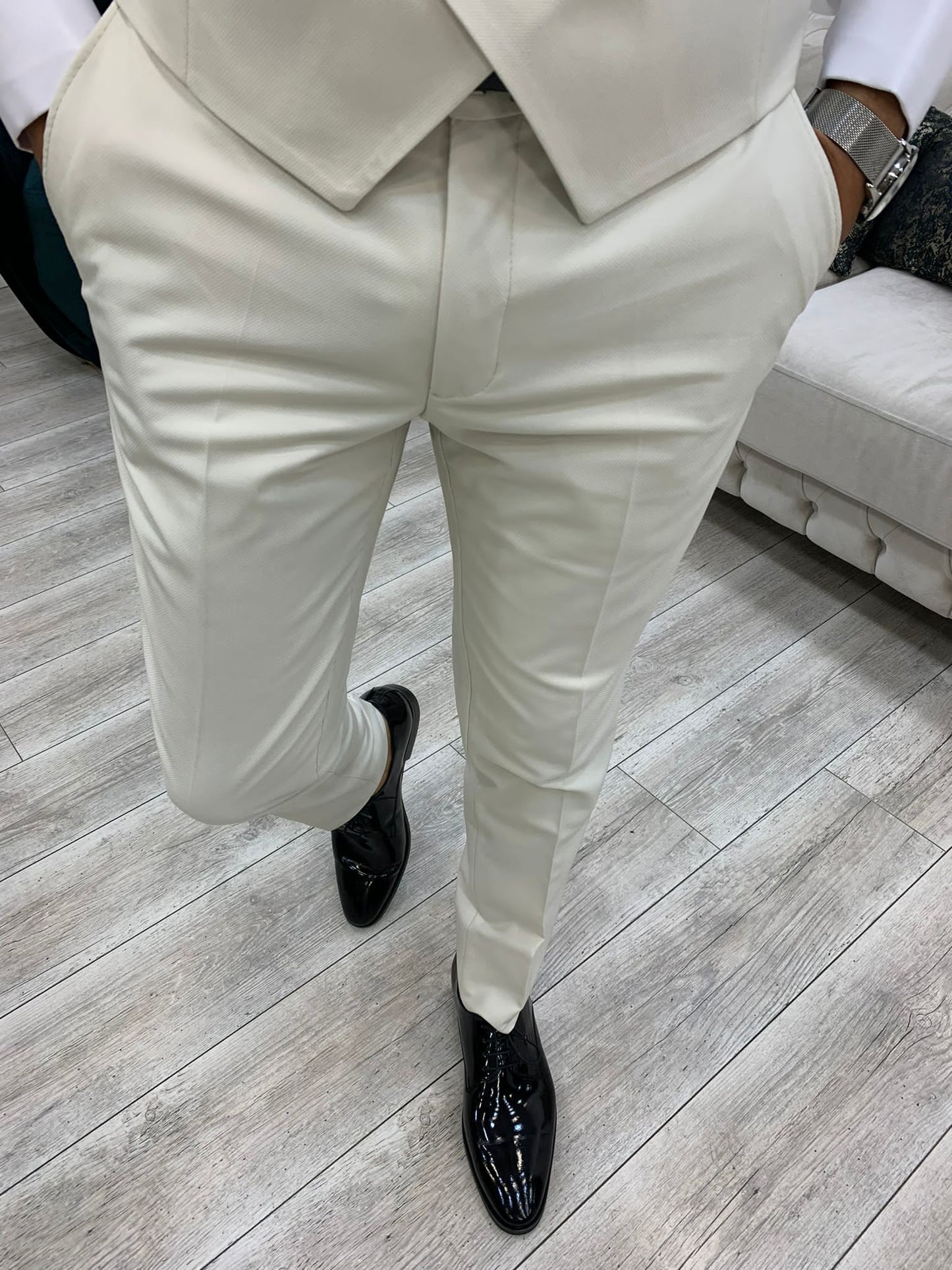 Acacia White Slim Fit Velvet Peak Lapel Tuxedo - Elevate Your Formal Wardrobe